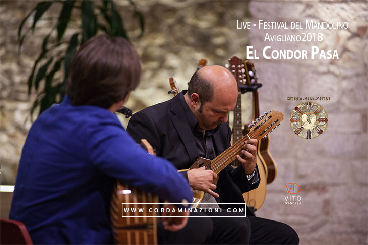 El Condor Pasa nella versione Live per charango e chitarra battente del duo Cordaminazioni (Luca Fabrizio e Marcello De Carolis) durante il Festival del mandolino di Avigliano - Basilicata